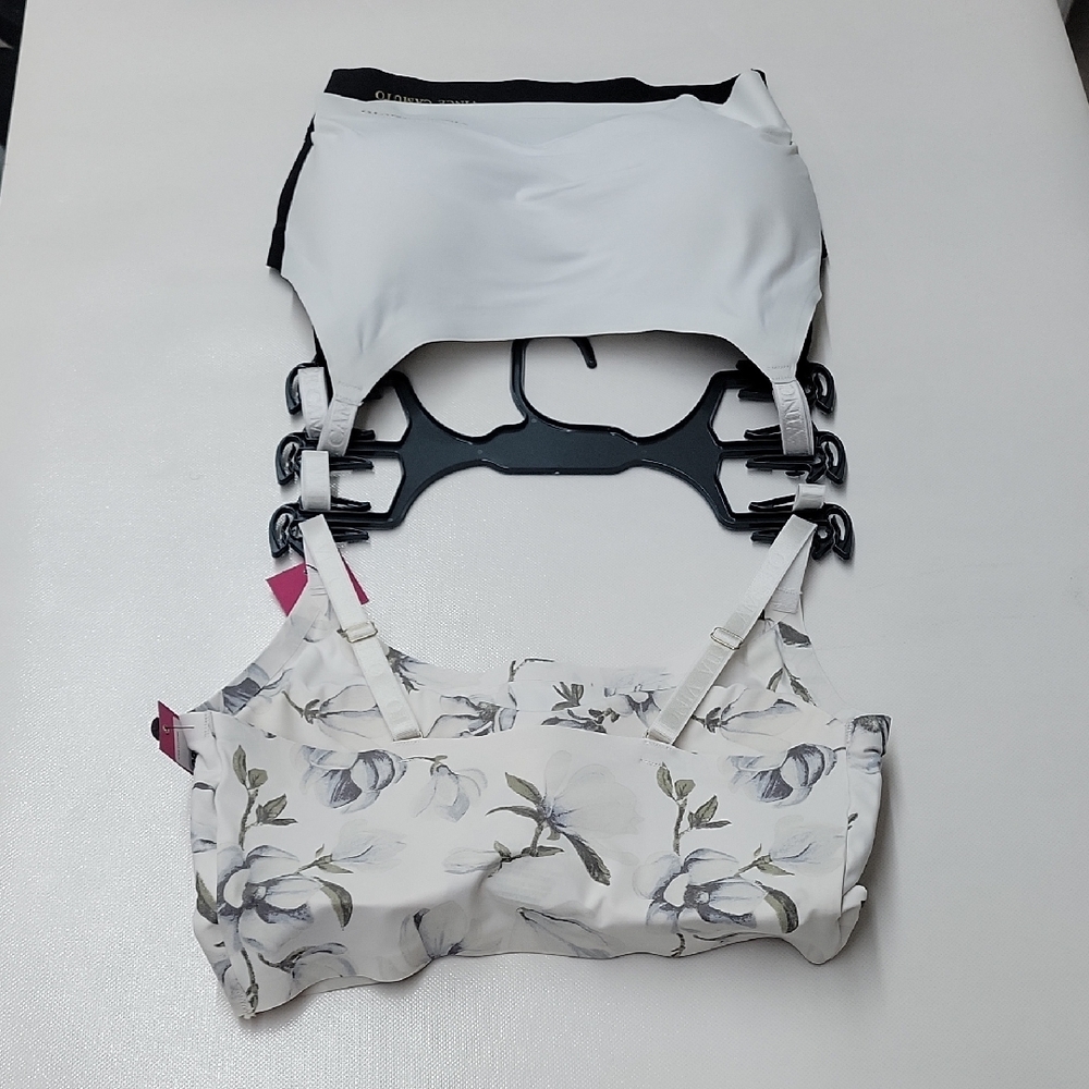 Vince Camuto Black and White Floral Crop Top - Picture 7 of 10